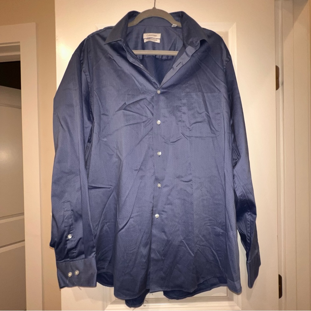 Calvin Klein Blue Wrinkle-Free Button Up Shirt